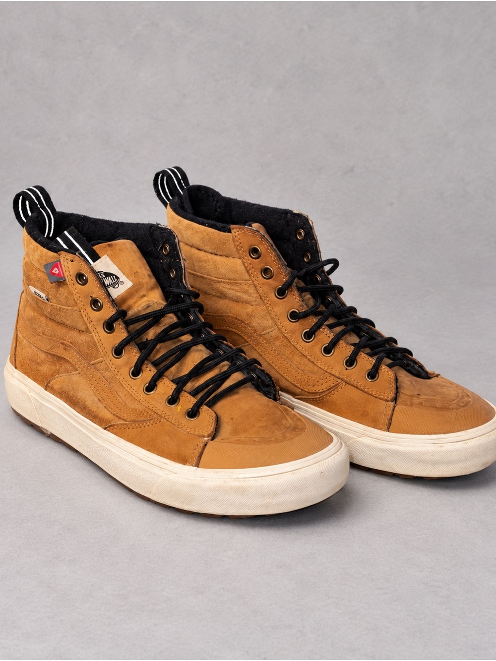 VANS Sk8-Hi MTE Chipmunk Marshmallow Suede High Top Men’s Sneakers US 10.5